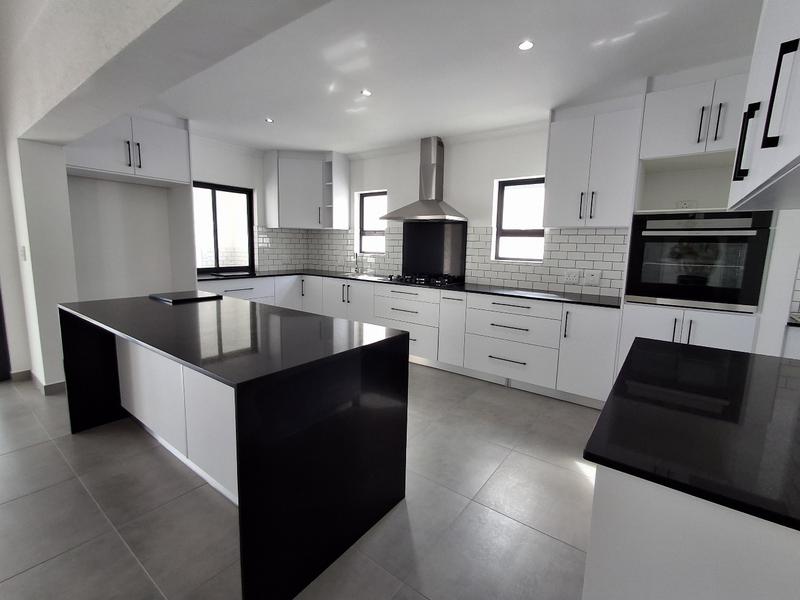 2 Bedroom Property for Sale in Britannia Bay Western Cape